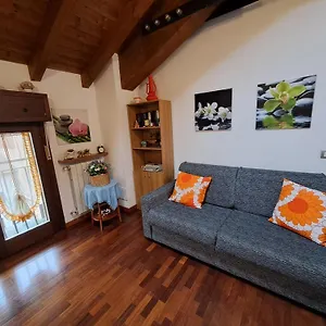 casa-bea-elegante-mansarda-vicina-a-fiera.it-lombardy.com/